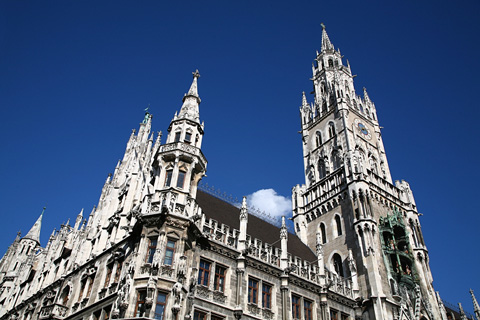 rathaus in marienplatz - munich, germany